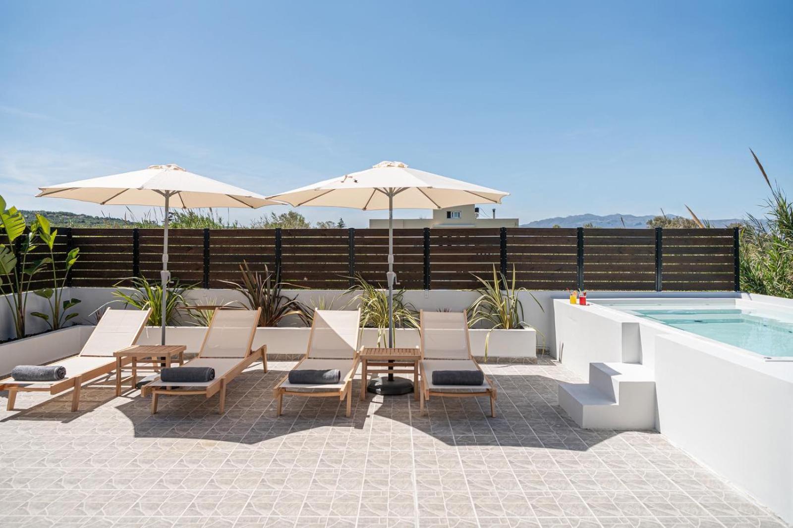 Sol Luxury Apartment - Close To The Beach With A Private Mini Pool Chania  Exterior photo